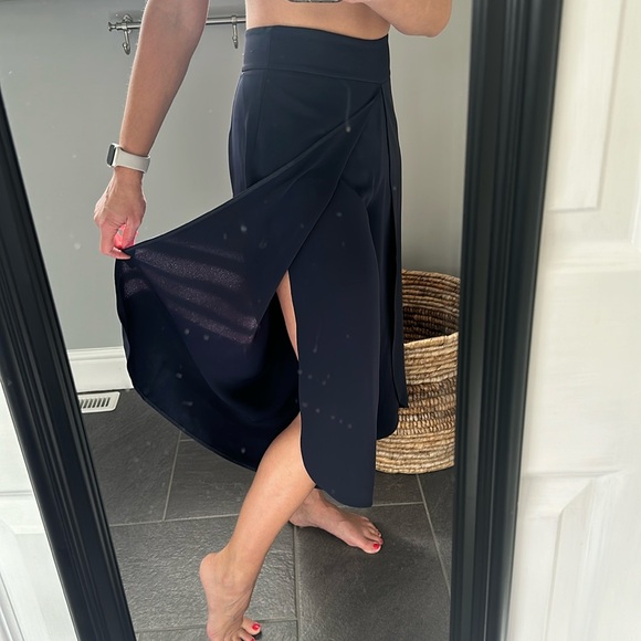 Wide leg, cropped, wrap pants - Picture 5 of 8